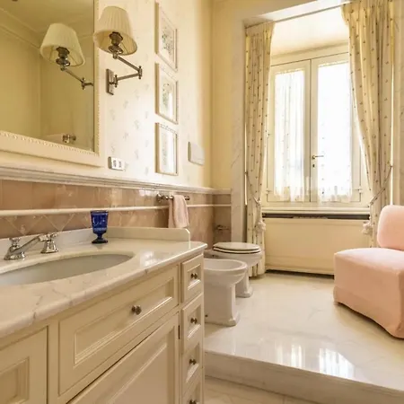 Lord'S Apartment - Suite 4 Bedroom Apartment קליארי